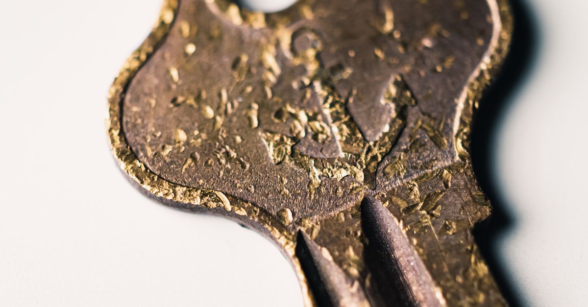 Cutting, Pinning, and Issuing Keys: The On-Site Process — 7th Ave Locksmith